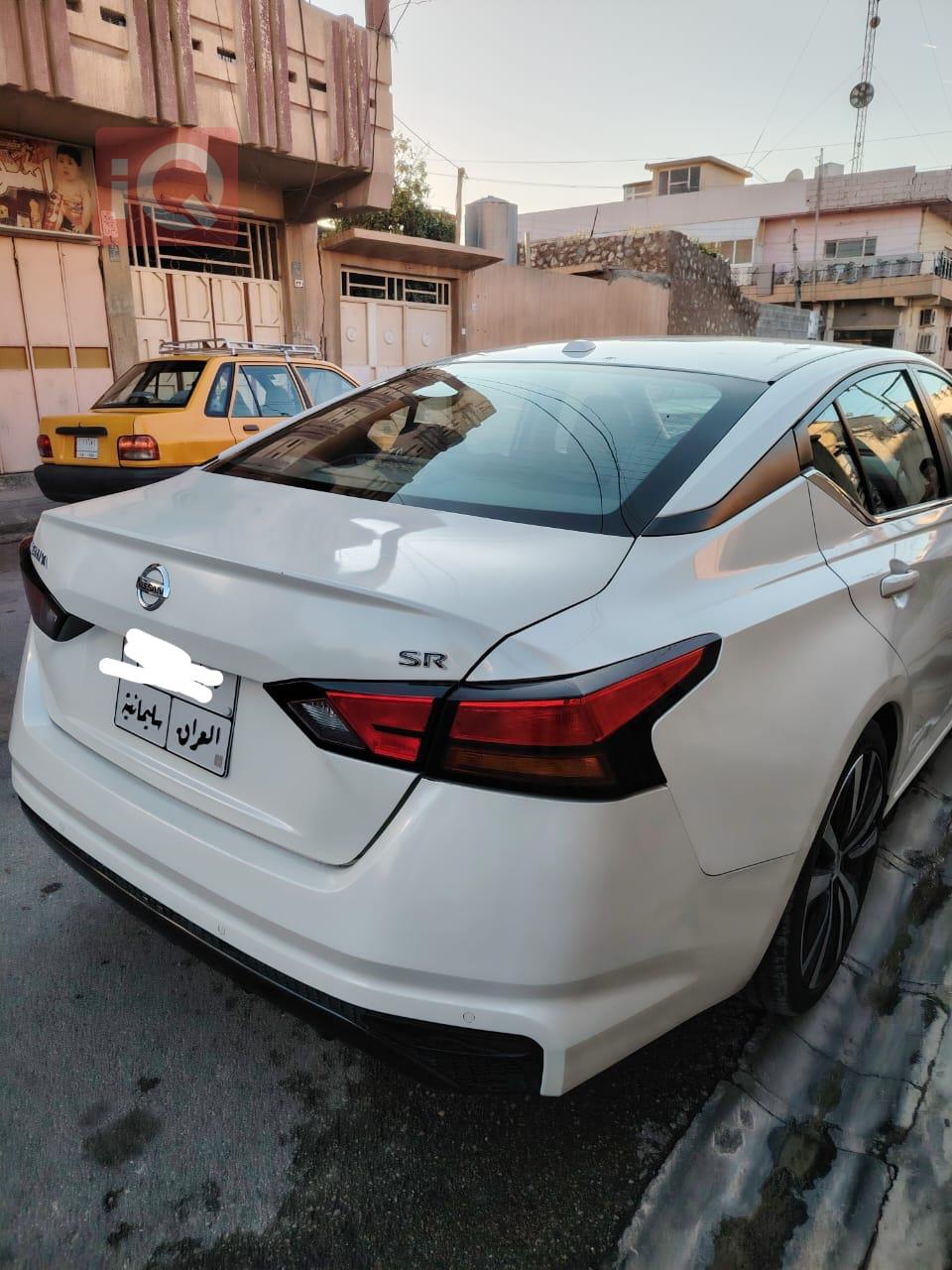 Nissan Altima